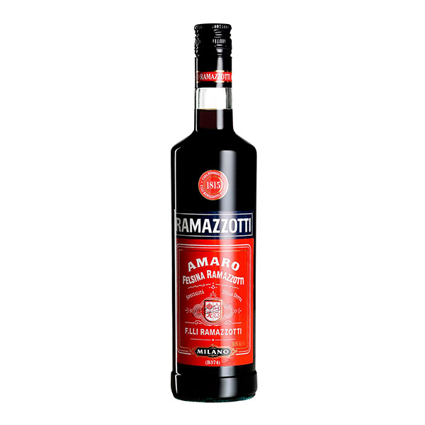 Amaro Ramazzotti: Eine Flasche des berühmten italienischen Bitterlikörs mit intensivem Aroma und traditionellem Charakter.