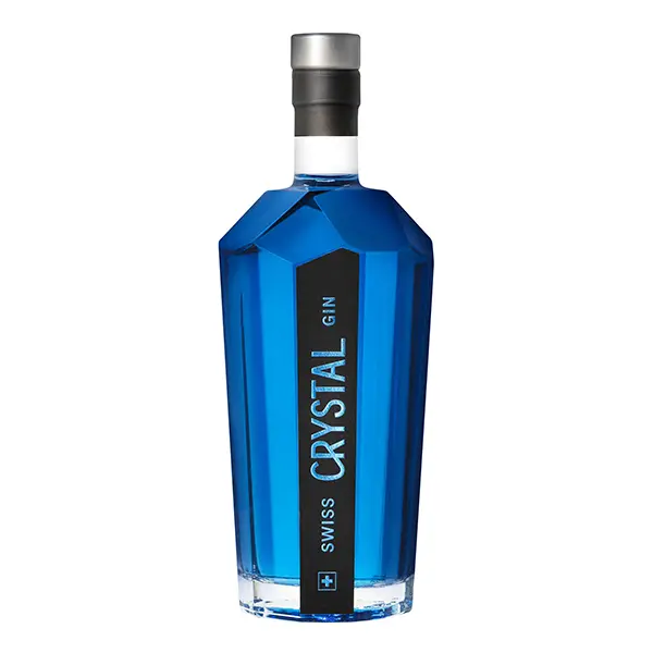 Swiss Crystal Gin Blue: Eine Flasche des kristallklaren Gins mit schweizerischer Raffinesse und einer tiefblauen Eleganz