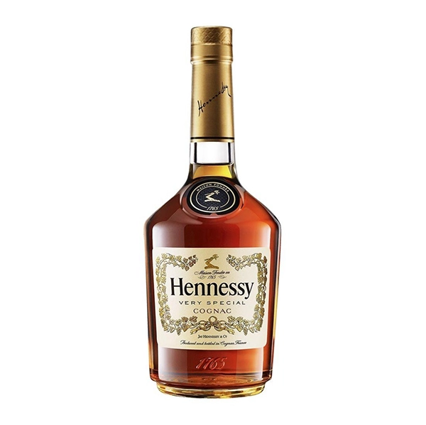 Cognac Hennessy VS: Eine Flasche des beliebten VS Cognacs mit kräftigem Geschmack und französischer Finesse